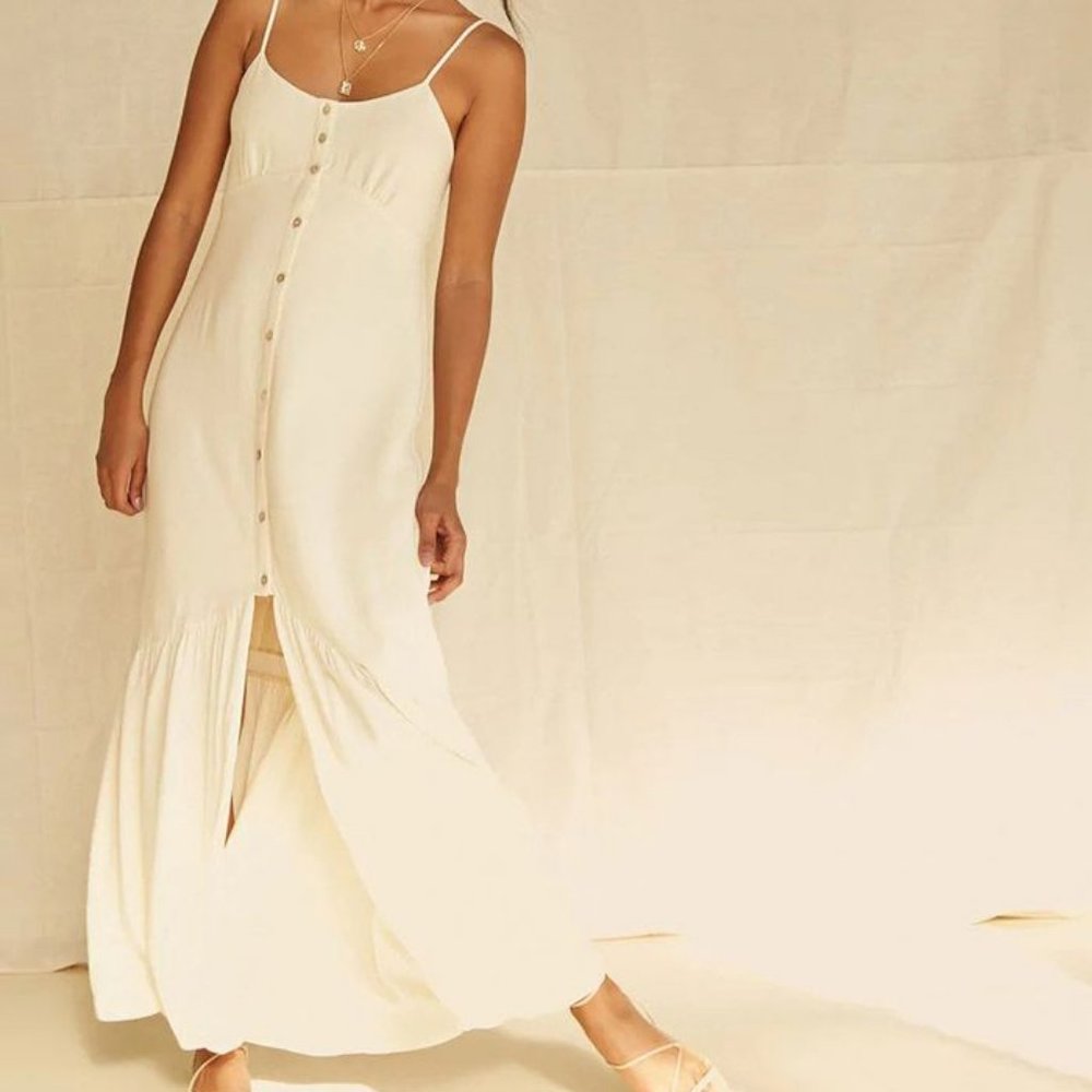 Forever 21 High Slit Buttoned White Maxi Dress Size M